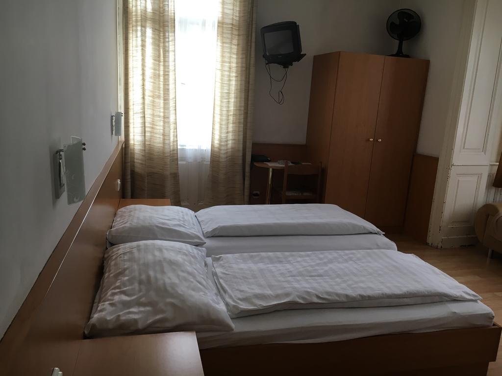Pension Ani Wien Exteriör bild