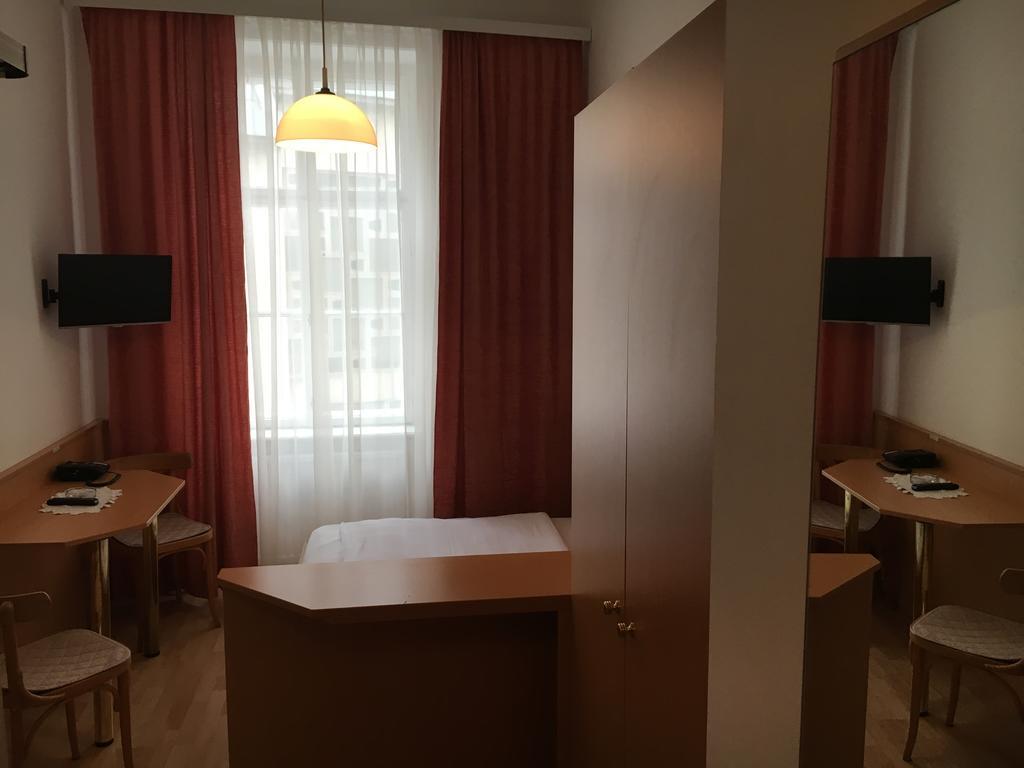 Pension Ani Wien Exteriör bild